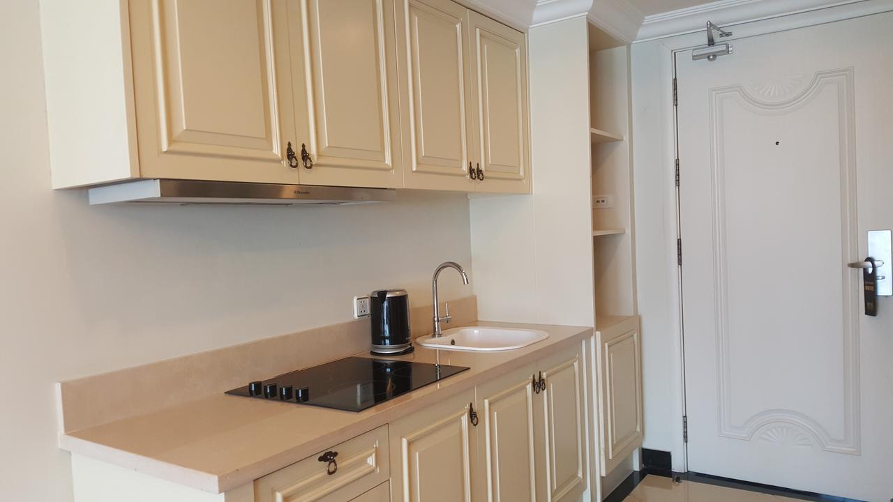Lk Noble Suite Паттая Екстер'єр фото