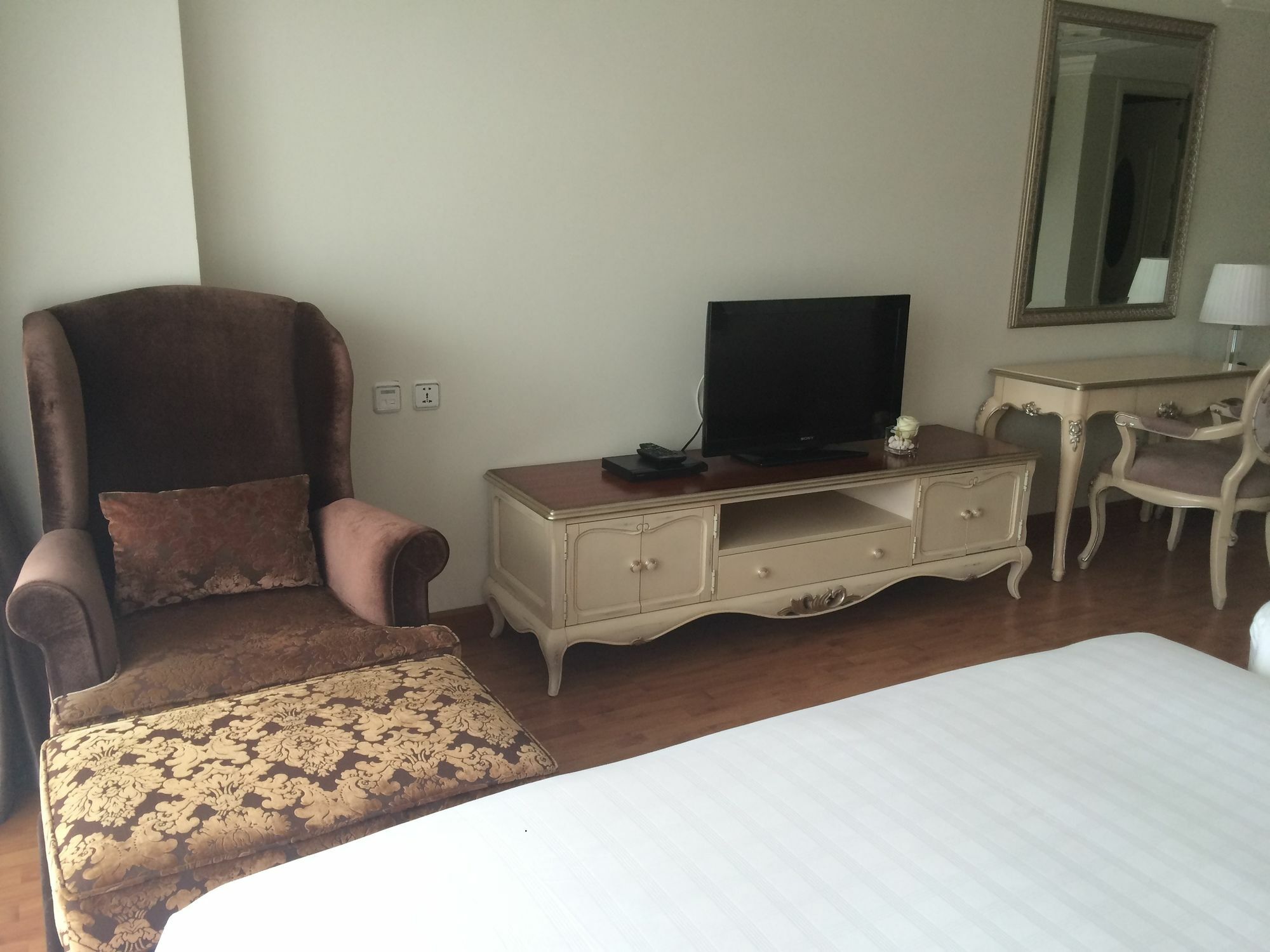 Lk Noble Suite Паттая Екстер'єр фото