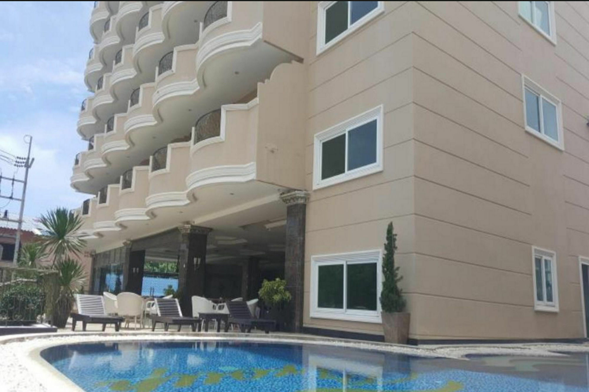 Lk Noble Suite Паттая Екстер'єр фото
