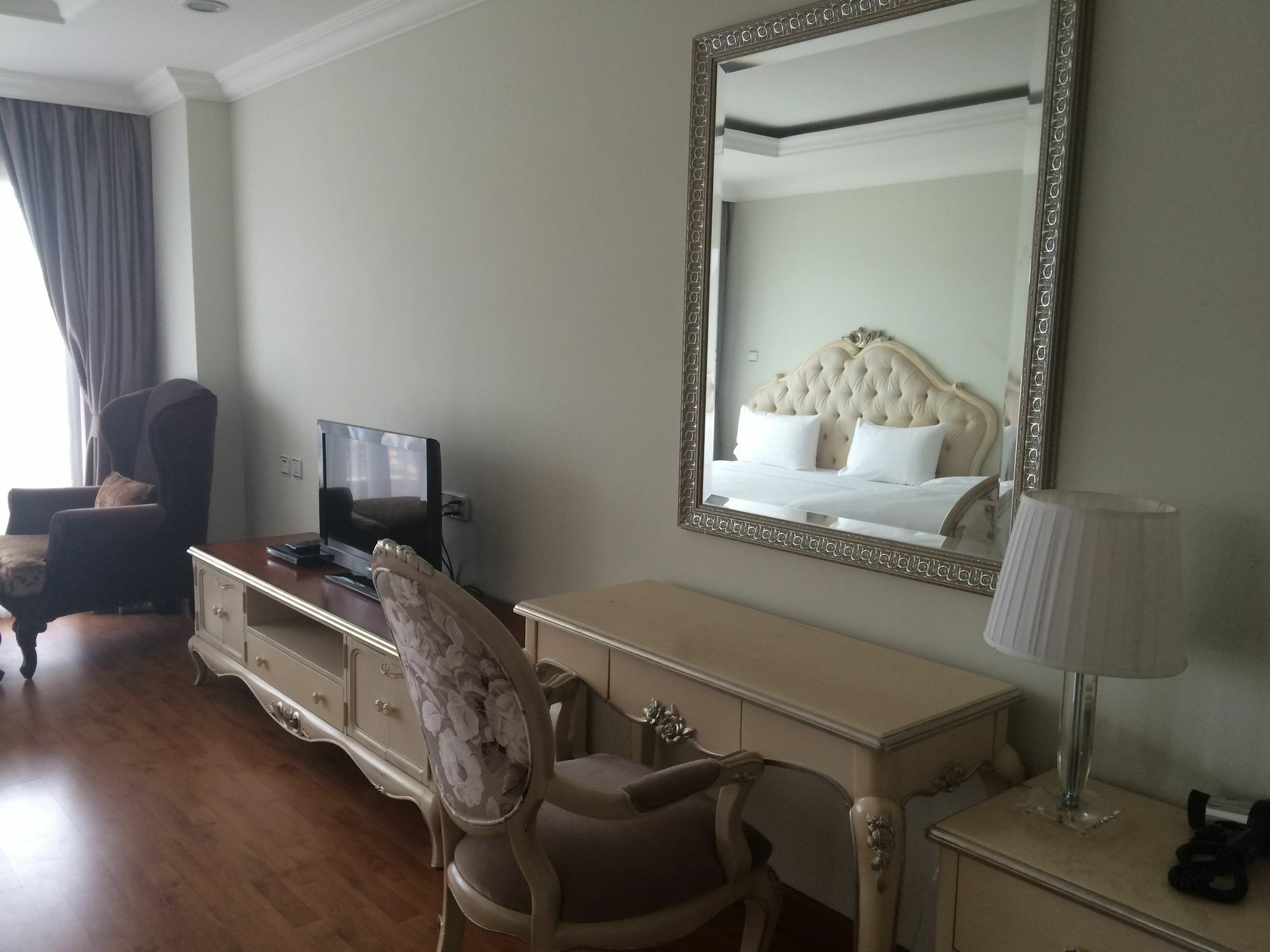Lk Noble Suite Паттая Екстер'єр фото